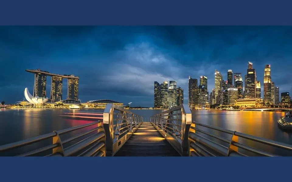 The Blue Hour Loved by City, Architecture & Portrait Photographers: How to Shoot It · Fig. 25