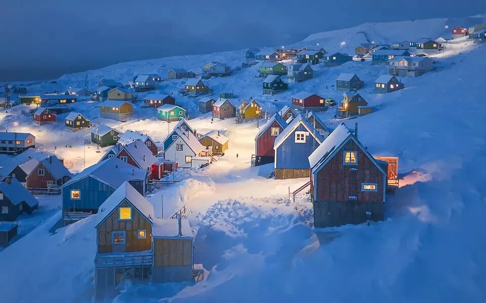 The Blue Hour Loved by City, Architecture & Portrait Photographers: How to Shoot It · Fig. 43