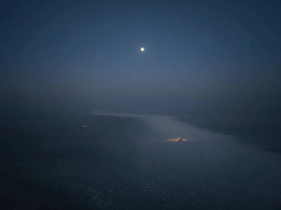 I Shot Photos on a Bohai Oil Platform! A Vlog of Life and Work at Sea | Landscape + Documentary Photography · Fig. 1