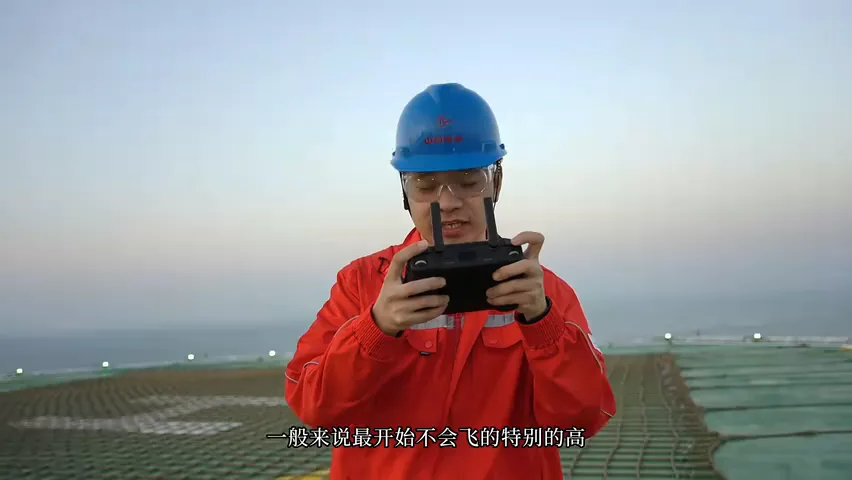 I Shot Photos on a Bohai Oil Platform! A Vlog of Life and Work at Sea | Landscape + Documentary Photography · Fig. 13