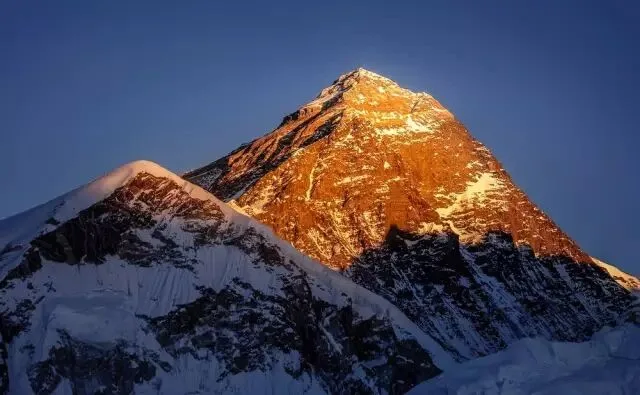 To See All 14 Eight-Thousand-Meter Peaks, Just Trek These 5 World-Class Routes · Fig. 16