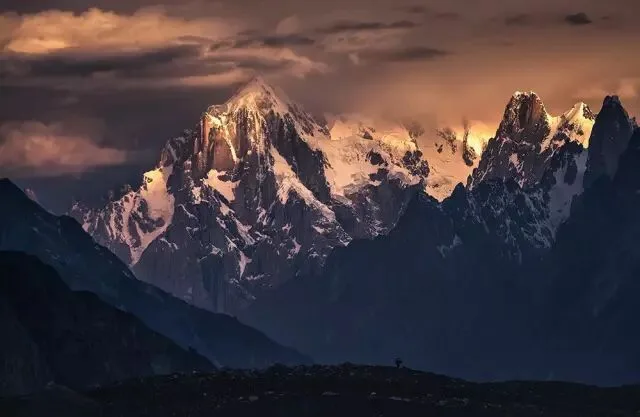 To See All 14 Eight-Thousand-Meter Peaks, Just Trek These 5 World-Class Routes · Fig. 31