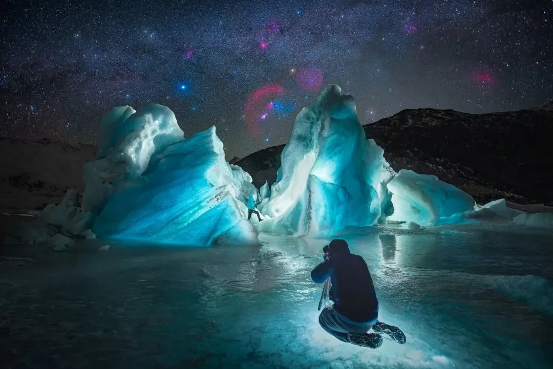 How to Light a 10-Meter Glacier? Shooting the Milky Way over Icebergs · Fig. 1
