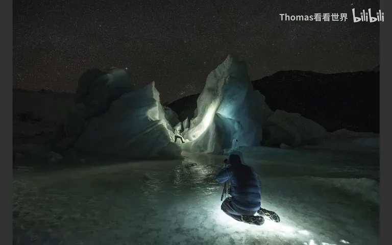 How to Light a 10-Meter Glacier? Shooting the Milky Way over Icebergs · Fig. 9