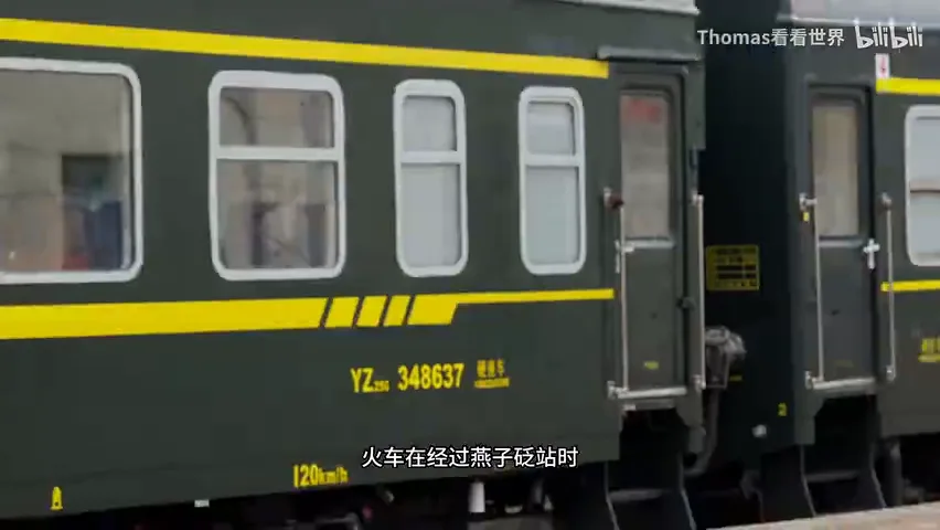 火车上“扫街”！我拍下了绿皮火车上的慢生活 · 图4