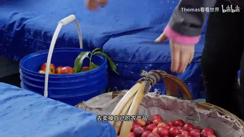 火车上“扫街”！我拍下了绿皮火车上的慢生活 · 图7