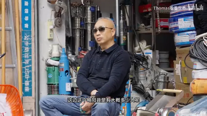 火车上“扫街”！我拍下了绿皮火车上的慢生活 · 图16