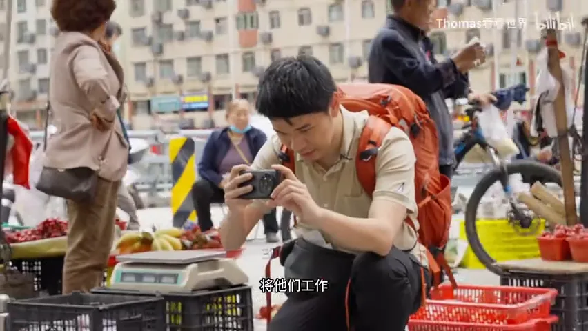 火车上“扫街”！我拍下了绿皮火车上的慢生活 · 图17