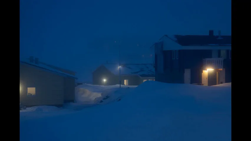 Street Photography in Fog Is Amazing: First-Person POV in Ilulissat, Greenland · Fig. 5