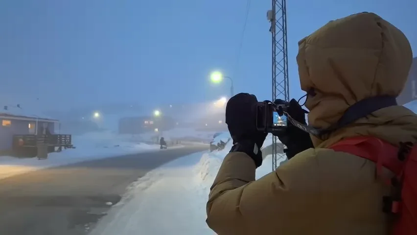 Street Photography in Fog Is Amazing: First-Person POV in Ilulissat, Greenland · Fig. 6