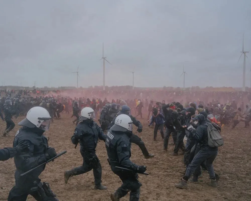 中国摄影师入围！2024徕卡摄影奖作品赏析+大奖预测！ · 图55