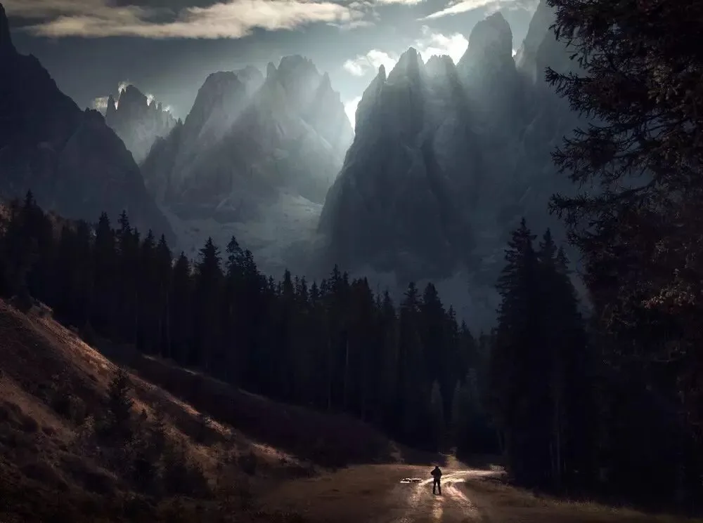 Unveiling the Post-Processing of a 500px Perfect-Score Work | Max Rive Landscape Course 1 · Fig. 4