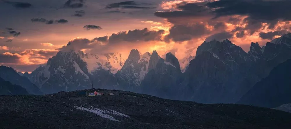 The World's Most Breathtaking Snow Mountains and Glaciers Are Right Here! · Fig. 12