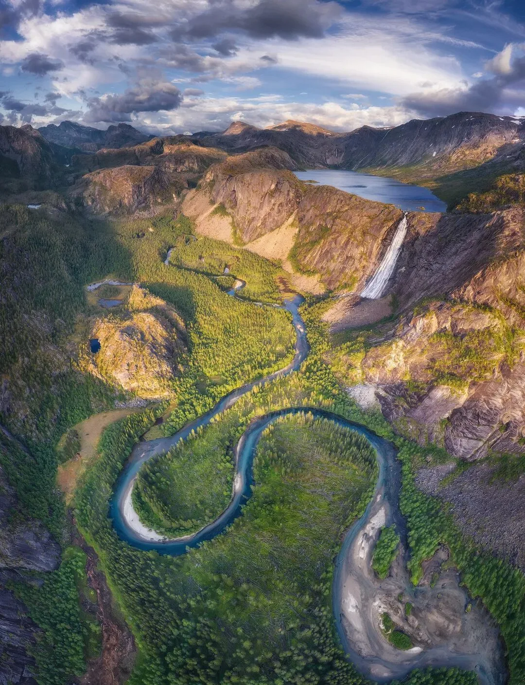 Dialogue with Landscape Photography Masters | Nicholas Roemmelt: Recording Expeditions with Photography · Fig. 9