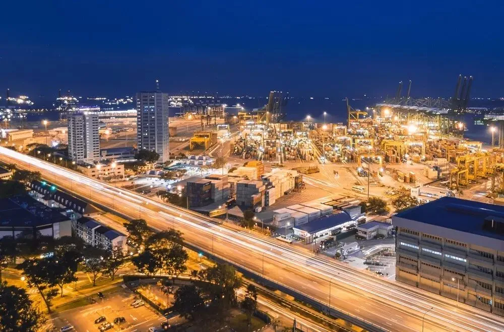 How to Photograph Beautiful Night Light Trails · Fig. 19