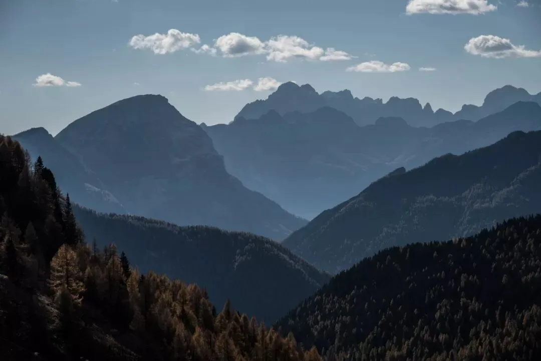 No Red Clouds? The Front-and-Back-End Ideas Behind Three Landscape Photos · Fig. 8