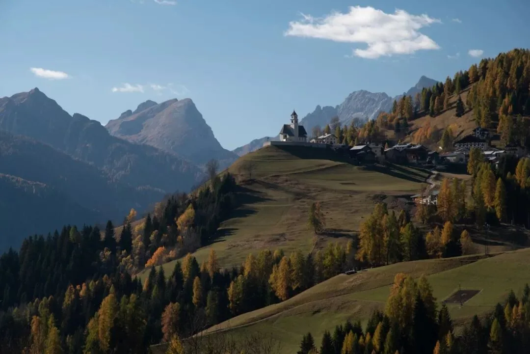 No Red Clouds? The Front-and-Back-End Ideas Behind Three Landscape Photos · Fig. 10
