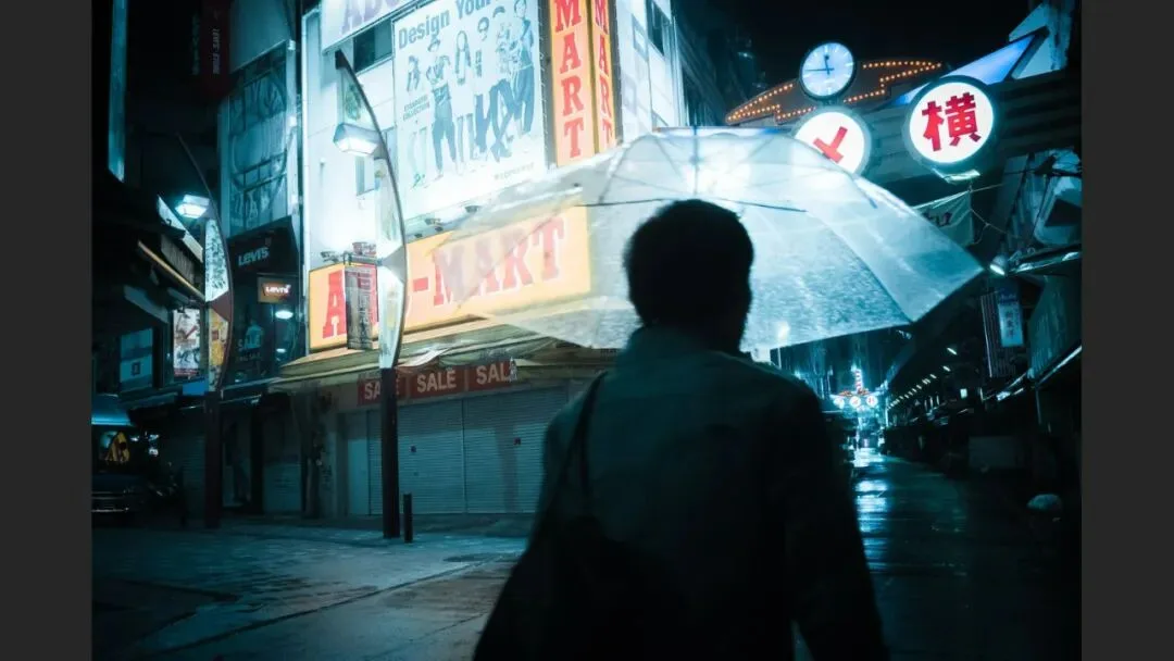Rainy Days Aren't Good for Shooting? This Photographer Specializes in Rainy City Masterpieces! · Fig. 24