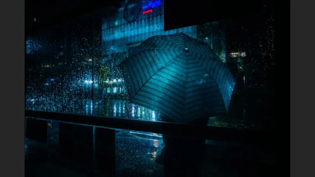 Rainy Days Aren't Good for Shooting? This Photographer Specializes in Rainy City Masterpieces! · Fig. 76
