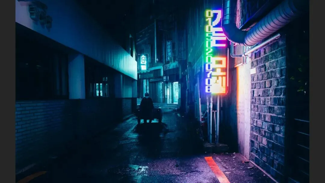 Rainy Days Aren't Good for Shooting? This Photographer Specializes in Rainy City Masterpieces! · Fig. 91
