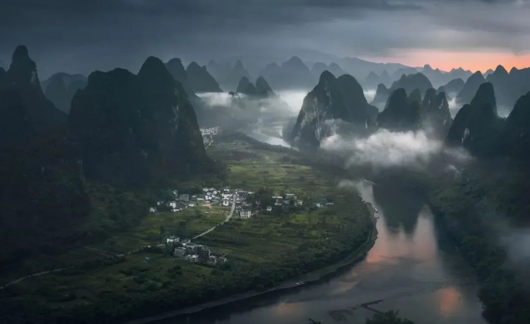 These Beautiful Places Are All in China? So Cool! · Fig. 7