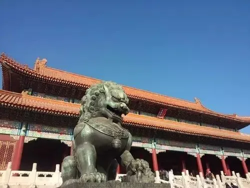 如何在人多的地方拍好旅行照？ · 图21