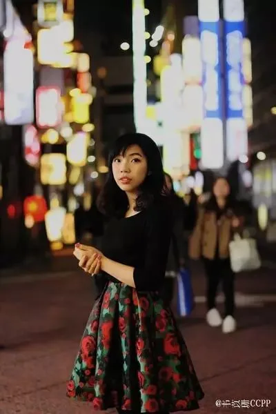 如何在人多的地方拍好旅行照？ · 图22