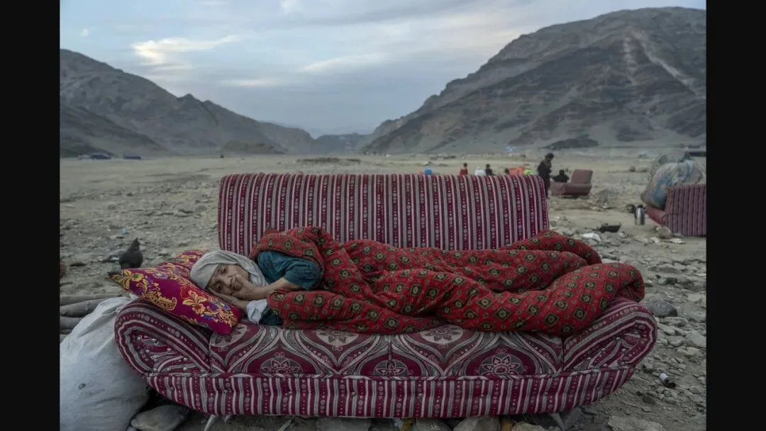 A Chinese Photographer Won an Award! Interpretation, Learning, and Reflections on the 2024 World Press Photo Contest Selection! · Fig. 30